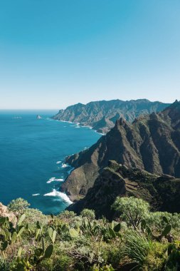 İspanya, Tenerife, Kanarya Adaları 'nda Anaga' nın kuzey kıyısı manzarası
