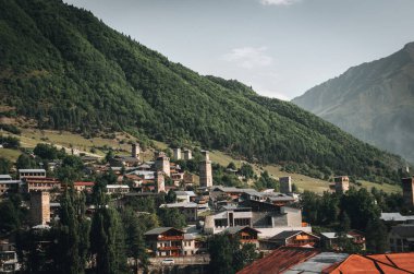 Svan Kuleleri 'nin başkenti Svaneti, Mestia