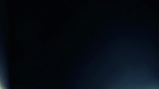 Світло Витікає Відображеннями Боке Рухається Вгору Сторонах Рамки Чорному Тлі — стокове відео