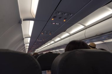 Yolcu koltuğu uçağın içinde.