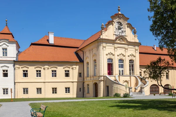 Trcka Slott Och Kloster Zeliv Vysocina Distriktet Tjeckien — Stockfoto