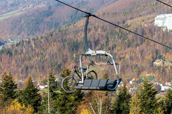Downhill Bicycle Chairlift Transportation Downhill Bikes Top Mountain — Stock Photo, Image