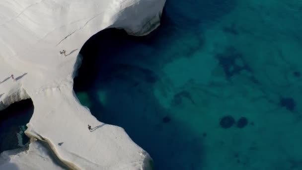 Пляж Саракинико Милоше Воздушная Муха Высококачественные Кадры — стоковое видео