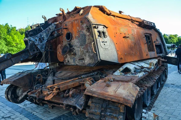 Destruído Auto Propulsionado Howitzer Msta Exército Russo Uma Exposição Praça — Fotografia de Stock