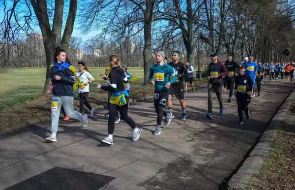 Muchos Atletas Durante Maratón Corriendo Ciudad Concepto Fitness Estilo Vida —  Fotos de Stock