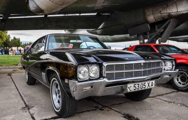 Black Classic American Dörrars Buick Skylark 1969 Utställningen Retrobilar Kiev — Stockfoto