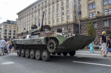 Rus piyade aracı BMP-2 Mart 2022 'deki şiddetli çatışmalar sırasında en çok üretilen zırhlı araçlardan biridir.