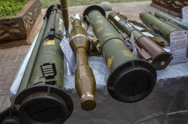 Yakalanmış ödül roketi tanksavar el bombası RPG-30 