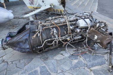 Ukrayna Hava Savunma Kuvvetleri tarafından düşürülen Rus Mi-24 saldırı helikopteri enkazı. Ukrayna 'da Savaş