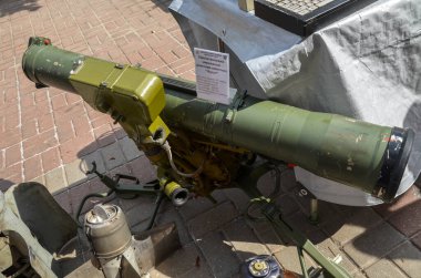 Kyiv 'deki bir sergi sırasında Rus tandem kümülatif 135 mm tanksavar güdümlü füze kompleksi Fagot görüntüsü