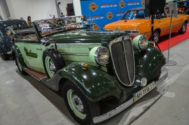 1936 Audi Front Cabriolet UW 225, altı silindirli motorla ön teker çekişini birleştiren ilk Avrupalı otomobil oldu.