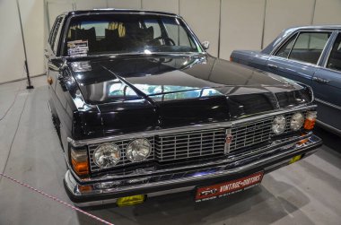 GAZ 14 Chaika yüksek sınıf araba 1977-1988 GAZ 13 'ün yerini aldı. Aracın asıl amacı bakanlık rütbesindeki devlet memurlarına hizmet etmekti..