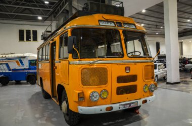 PAZ-672 M, Sovyetler Birliği ve diğer Doğu Bloğu ülkeleri arasında toplu taşımada yaygın olarak kullanılan klasik bir Sovyet orta büyüklükteki otobüsüdür.