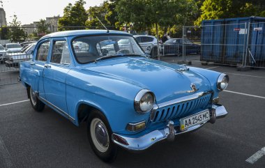 Sovyet eski otomobili GAZ-21 Volga, Kyiv 'deki eski araba sergisinde