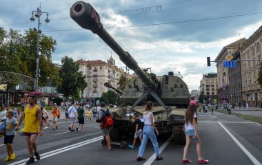 Rusça 152 mm Msta-S (M1990 Çiftliği) itilmiş obüs Haziran 2022 itibarıyla Sumy bölgesindeki çatışmalar sırasında imha edildi.