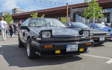 Rue JDM simgesi Nissan Silvia, nesiller boyu araba meraklılarını kendine hayran bırakan ve onu herhangi bir yolda baş döndürücü yapan ayırt edici bir tasarıma sahip.