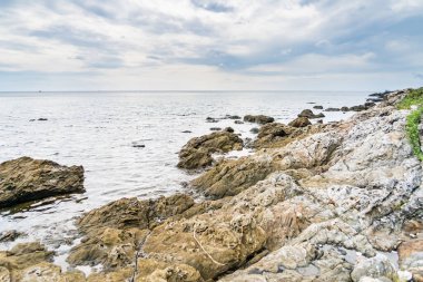 Denizin uzun süre taşlarla korunması