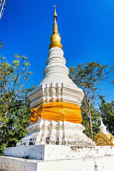 stock image Lampang, Thailand - December, 19, 2022 : Beautiful view of unseen temple. Wat Pra That Doi Pra Jhan, Lampang, Thailand