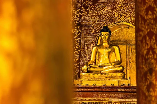 Chiang Mai Thailand December 2022 Phra Singh Statue Viharn Lai — стоковое фото