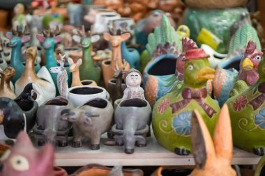 Bangkok, Tayland - 18 Ekim 2023: Bahçeleri süslemek ve güzelleştirmek için heykeller kullanılır.