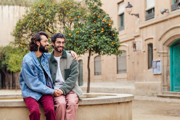 Junges Paar Schwuler Männer Lächelt Glücklich Händchenhaltend Zärtlich Konzept Des — Stockfoto