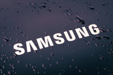 UKRAINE, DNEPR - 21 Haziran 2023 Samsung Şirketi logosu. Samsung dizüstü bilgisayarı. - Evet. Yüksek kalite fotoğraf