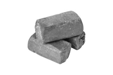 Kurşun parçaları beyaz bir arkaplanda izole edilmiş. Yüksek kalite fotoğraf