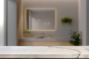 Banyo arkaplanı bulanık, boş mermer bir masa. ürün gösterimi için.