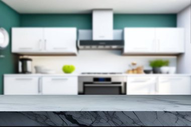 Tahta boş masa. Mutfak bulanık.