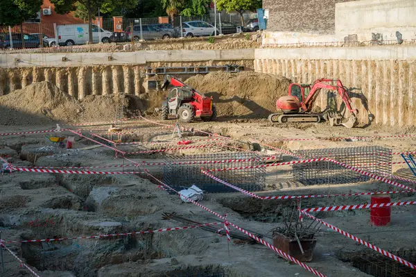 Bina yapım aşamasında, endüstriyel gelişim, inşaat alanı mühendisliği