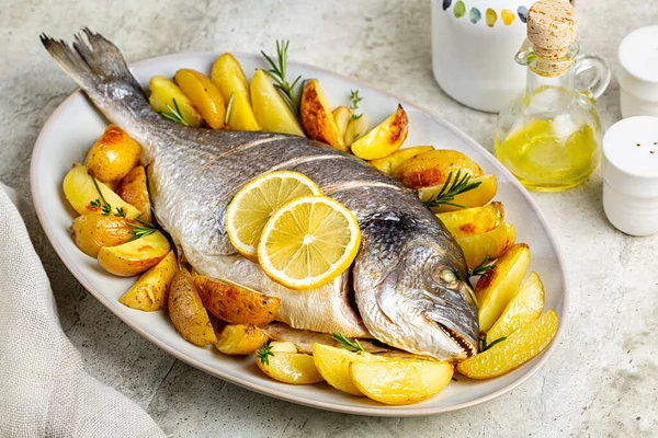 Meal Baked Sea Bream Dorada Fish Baked Potato Lemon Herbs — Stock Photo, Image