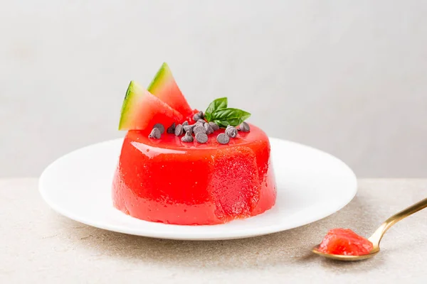 Jellied Watermelon Pudding Made Watermelon Pulp Sugar Starch Decorated Chocolate — Stock Photo, Image