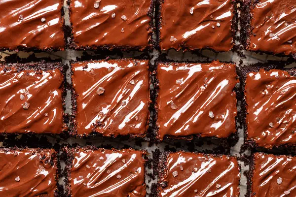 Cut Square Peaces Dark Chocolate Moist Buttermilk Sheet Cake Chocolate — Stock Photo, Image