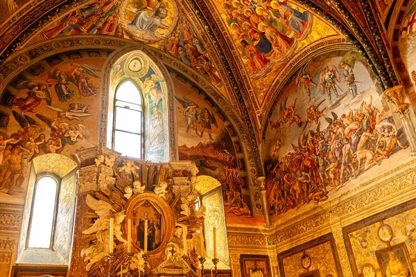 Orvieto Olaszország 2023 Augusztus Madonna San Brizio Kápolna Boltozatának Freskói Jogdíjmentes Stock Fotók