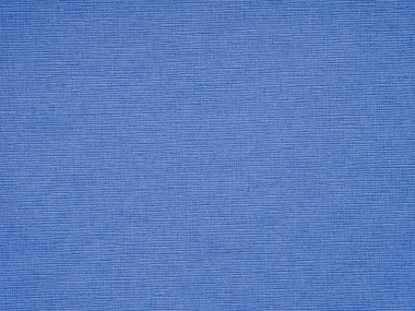 Bu dingin mavi kağıda bakarken, sakin bir basitlik denizinin kapladığını hissediyorum. İnce dokuları, ruhu yatıştıran barışçıl bir birlik duygusunu uyandırıyor.