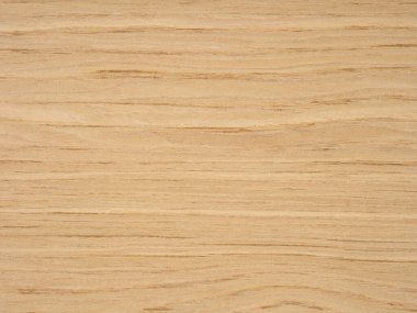 Slavony meşe kaplaması, yumuşak yüzeyinde doğal zarafeti somutlaştıran ballı tahıl dalgalarıyla sıcak ve davetkar bir tuvale sahiptir.