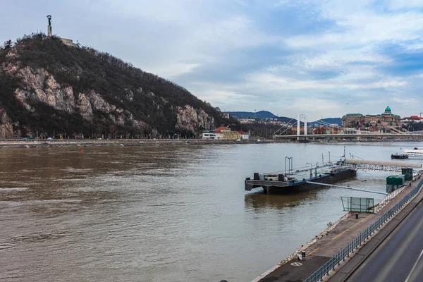 Panorama Cityscape Van Beroemde Toeristische Bestemming Boedapest Met Donau Bruggen — Stockfoto