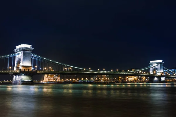 Budapeşte Nin Gece Manzarası Tuna Köprüler Ile Ünlü Turistik Panorama Stok Resim