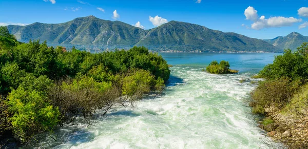 Přístav Horská Řeka Boka Kotor Bay Boka Kotorská Černá Hora — Stock fotografie
