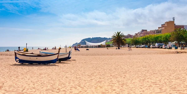Barselona Yakınlarındaki Katalonya Calella Sahil Plaj Spanya Kum Plaj Berrak — Stok fotoğraf
