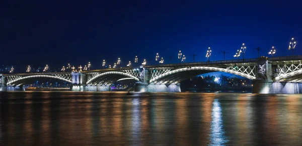Noční Pohled Budapešť Panoramatický Výhled Slavné Turistické Destinace Dunaji Mosty — Stock fotografie