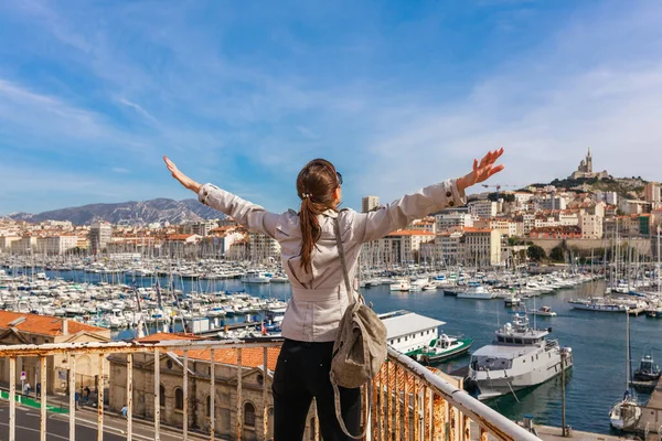 Turistka Francouzském Historickém Městě Marseille Pobřeží Středozemního Moře Marseille Největší — Stock fotografie