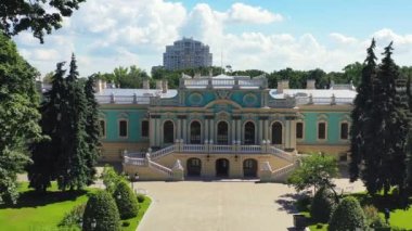 Ukrayna. Kyiv. 11 Ağustos 2020. Mariinsky Sarayı 'nın Kyiv' deki havadan görünüşü, Mariinsky Sarayı Kyiv, Ukrayna