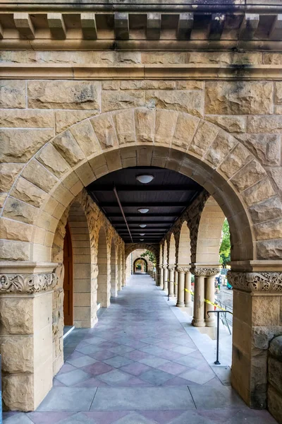 Stanford Üniversitesi Kampüs Binaları Koridorları Abd Stanford Abd Eylül 2018 — Stok fotoğraf