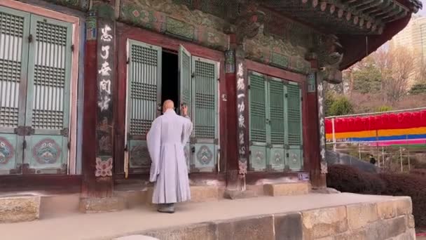 Monge Budista Templo Bongeunsa Seul Coreia Sul Março 2023 — Vídeo de Stock