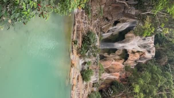 Fantastiska Kuang Vattenfall Luang Probang Laos Vattenfallen Favorit Sidoresa För — Stockvideo