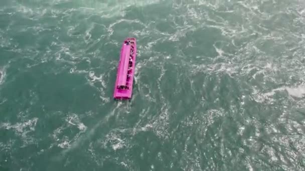 Pinkfarbene Bootsfahrt Den Rheinfällen Schöne Luftaufnahme Des Natürlichen Rheinfalls Fluss — Stockvideo