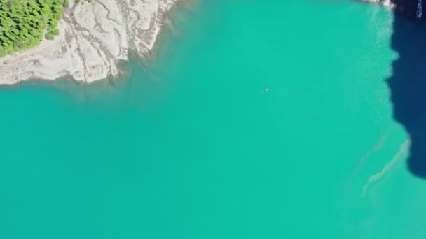 Озеро Эщинен Озеро Бернском Оберланде Швейцария Озеро Создано Гигантским Оползнем — стоковое видео