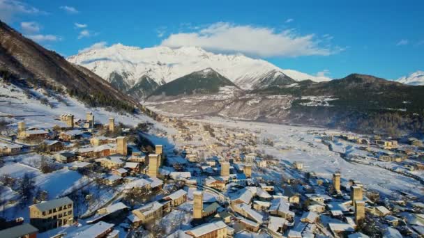 Letecký Snímek Kamery Vesnice Mestia Oblasti Svaneti Georgie Kavkazské Hory — Stock video