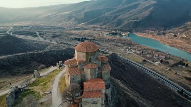 제바리 수도원 Jvari Monastery 조지아 마츠케타 근처의 6세기 조지아 정교회 — 비디오
